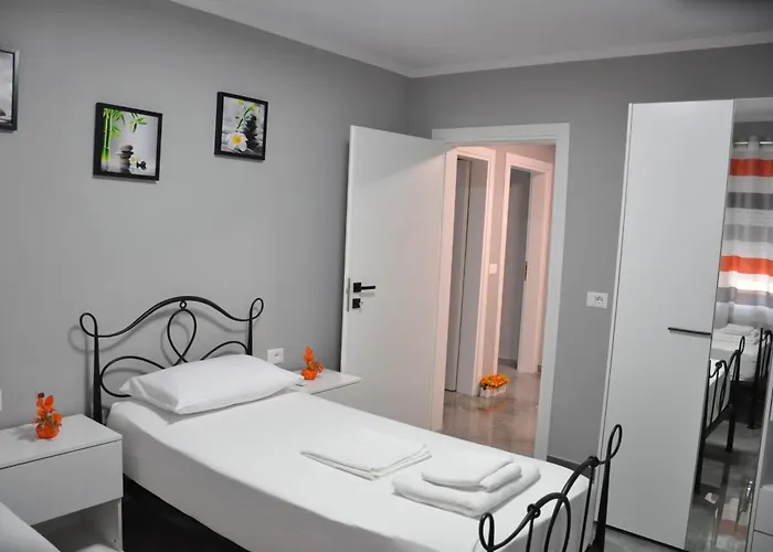 Urban Bazaar Appartement Tirana